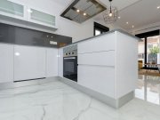 Torrevieja Laguna Neubau-Villa mit Pool in hohem Standard Haus kaufen