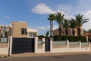 Drachhausen Luxuriöse, bezugsfertige Villa direkt am Strand Haus kaufen