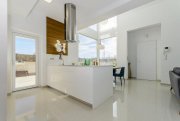 Los Montesinos Moderne Villen mit 3 Schlafzimmern, 3 Bädern, Dachterrasse, Privatpool, Kfz-Stellplatz und optionalem Keller Haus kaufen
