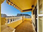La Mata Maisonette-Wohnung mit 3 Schlafzimmern, 2 Bädern, 2 Kfz-Stellplätzen, Gemeinschaftspool und Meerblick nur 100 m vom Strand
