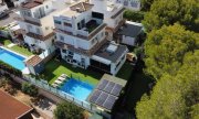 Orihuela Costa Freistehendes Haus im rustikal-modernen Stil mit privatem Pool, Whirlpool und Keller Haus kaufen