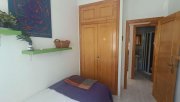 Orihuela Costa Sehr schönes Endreihenhaus mit 2 Schlafzimmern, 2 Bädern, Gästebereich im Souterrain, Dachterrasse und Gemeinschaftspool Haus