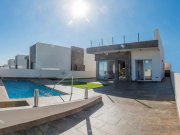 Orihuela Costa TOP - Neubau-Pool-Villa mit Keller nahe Golf, Meer und Lagune Haus kaufen