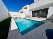 Villamartin Luxuriöse Villa am Golfplatz in La Zenia Boulevard Haus kaufen