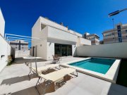 Villamartin Luxuriöse Villa am Golfplatz in La Zenia Boulevard Haus kaufen