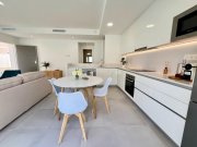 Villamartin Luxuriöse Villa am Golfplatz in La Zenia Boulevard Haus kaufen
