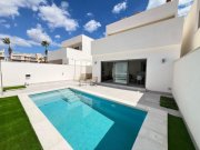 Villamartin Luxuriöse Villa am Golfplatz in La Zenia Boulevard Haus kaufen