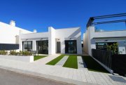 Pilar de la Horadada Reizvolle Villen mit 3 Schlafzimmern, 2 Bädern und Gemeinschaftspool in sehr schönen Golfanlage Haus kaufen