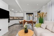 Torre de La Horadada Renovierte Doppelhaushälfte mit 4 Schlafzimmern, 3 Bädern, Dachterrasse, Privatpool und Meerblick Haus kaufen