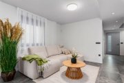 Torre de La Horadada Renovierte Doppelhaushälfte mit 4 Schlafzimmern, 3 Bädern, Dachterrasse, Privatpool und Meerblick Haus kaufen