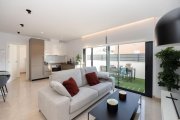 La Marina Moderne Doppelhaus-Villen mit 3 Schlafzimmern, 3 Bädern und Gemeinschaftspool nur 500 m vom kilometerlangen Sandstrand Haus