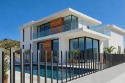 Benidorm Luxusvillen mit 4 Schlafzimmern, 4 Bädern, Klimaanlage, Fußbodenheizung und Privatpool in einer der begehrtesten Gegenden von