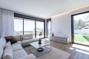 Polop Eingeschossige Villen mit 3 Schlafzimmern, 2 Bädern, optionaler Dachterrasse, Klimaanlage, Meerblick, Kfz-Stellplatz und Haus