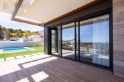 Polop Eingeschossige Villen mit 3 Schlafzimmern, 2 Bädern, optionaler Dachterrasse, Klimaanlage, Meerblick, Kfz-Stellplatz und Haus