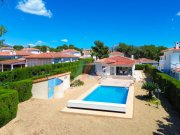 La Nucía Eingeschossige Villa mit 3 Schlafzimmern, 1 Bad, Garage und Privatpool in Barranco Hondo Haus kaufen
