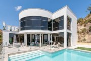 El Campello Moderne Villa mit beheiztem Pool und spektakulärem Panoramablick auf Küste und Meer und mit Vermietungslizenz Haus kaufen