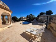 El Campello Villa mit 3 Schlafzimmern, 2 Bädern, Privatpool, Garage und Panoramablick auf die Küste und das Meer Haus kaufen
