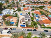 Albir Großzügige Villa nur wenige Schritte vom Zentrum von Albir und nur 920 m vom Strand entfernt Haus kaufen