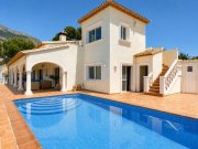 Altea Südlich ausgerichtete Villa in ausgezeichnetem Zustand mit Panoramablick auf das Meer und die Berge Haus kaufen