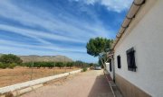 Hondón De Las Nieves Landhaus-Villa mit 3 Schlafzimmern, 2 Bädern, Privatpool und schönem Ausblick Haus kaufen