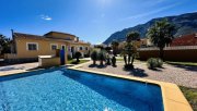 Denia Sehr gepflegte Villa mit großem Grundstück, großem Pool, Tennisplatz, Brunnen, Garage, Heizung, Klima und vielen Extras Haus