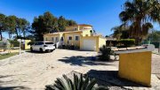 Denia Sehr gepflegte Villa mit großem Grundstück, großem Pool, Tennisplatz, Brunnen, Garage, Heizung, Klima und vielen Extras Haus