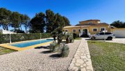 Denia Sehr gepflegte Villa mit großem Grundstück, großem Pool, Tennisplatz, Brunnen, Garage, Heizung, Klima und vielen Extras Haus