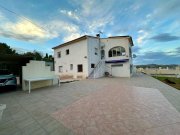 Calpe Villa mit 2 separaten Wohnungen, Pool und Meerblick Haus kaufen