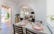Benissa Beeindruckende renovierte Villa mit 3 Schlafzimmern, 3 Bädern, Privatpool und Vermietlizenz, nur 2 Gehminuten vom Strand Haus