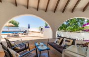 Benissa Beeindruckende renovierte Villa mit 3 Schlafzimmern, 3 Bädern, Privatpool und Vermietlizenz, nur 2 Gehminuten vom Strand Haus