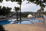 Moraira Bungalow in Moraira mit viel Platz Gemeinschaftspool Haus kaufen