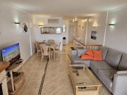 Moraira Maisonette-Wohnung mit 2 Schlafzimmern, 1 Bad, 2 Tiefgaragenstellplätzen, Gemeinschaftspool und Meerblick Wohnung kaufen