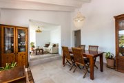 Pedreguer Villa in Monte Pedreguer mit Meerblick, Gästeunterkunft, vier Schlafzimmern, ebenem Grundstück, Dachterrasse und Platz für