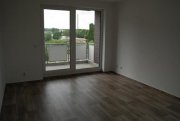 Leuna Gemütliche und gut vermietete 3-Zimmer mit Balkon, Wannenbad und Stellplatz in ruhiger Lage! Wohnung kaufen