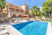 Cala Mayor Luxuriöse Villa mit Pool und viel Stil Haus kaufen