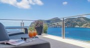 Andratx / Camp de Mar Luxusanwesen in 1. Meereslinie mit Meerzugang und Ferienvermietungslizenz in Camp de Mar Haus kaufen
