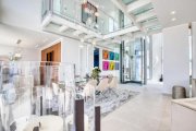 El Toro Ein Statement aus Glas, Licht und Meerblick – Exklusive Villa über Port Adriano Haus kaufen