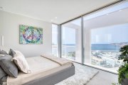 El Toro Ein Statement aus Glas, Licht und Meerblick – Exklusive Villa über Port Adriano Haus kaufen