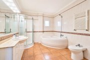 Santa Ponça Villa im Bungalowstil mit großem Grundstück in Santa Ponsa Haus kaufen