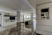 Bendinat Traumhaft schöne moderne designte Villa mit Meerblick Haus kaufen