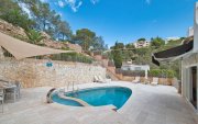Calvià / Costa d'en Blanes Meerblick-Villa in Costa d’en Blanes mit Pool und Dachterrasse – renovierungsbedürftig Haus kaufen