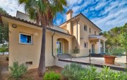 Calvià / Sol de Mallorca Exklusive Villa mit großzügigem Garten & Pool in Sol de Mallorca Haus kaufen