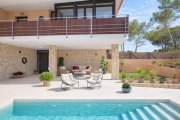 Calvià / Costa de la Calma Mallorca pur: Exklusive Villa mit Pool, Teilmeerblick & Südwest-Terrasse in Costa de la Calma Haus kaufen