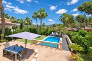 Costa De La Calma Mallorca-Lifestyle pur: Mediterrane Villa mit Pool, Whirlpool und Sonnen­terrassen Haus kaufen