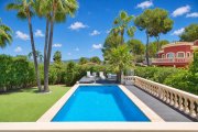 Costa De La Calma Mallorca-Lifestyle pur: Mediterrane Villa mit Pool, Whirlpool und Sonnen­terrassen Haus kaufen