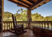 Puigpunyent Idyllische Villa mit Wald, Garten und Pool im Herzen von Puigpunyent Haus kaufen