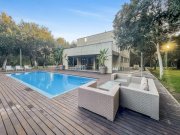 Porreres Moderne Villa im Bauhausstil auf einem privaten Fincagrundstück – inklusive Ferienvermietungslizenz. Haus kaufen