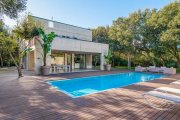 Porreres Moderne Villa im Bauhausstil auf einem privaten Fincagrundstück – inklusive Ferienvermietungslizenz. Haus kaufen