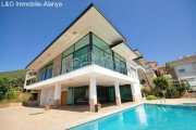 Alanya Designer Villa mit dem perfekten Ausblick zu verkaufen. Haus kaufen