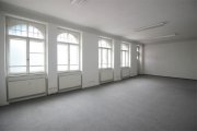 Gera Günstige Gewerbeeinheit, 98 m², EG für Büro und Praxis in ruhiger Lage von Gera-Pforten Gewerbe kaufen